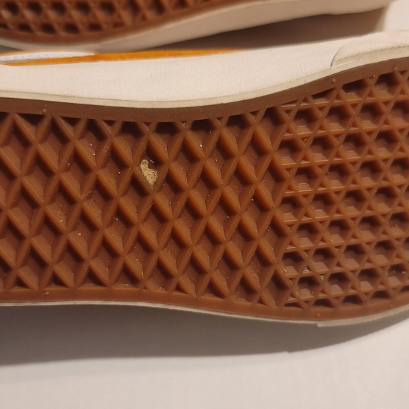 Old Skool Vans in Amber Suede-Size 7.5 Women's/6.0 Men's - Picture 7 of 11